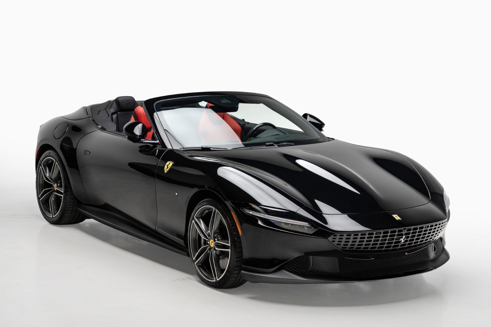 Ferrari Roma Spider 2025 Rosso DS 1250